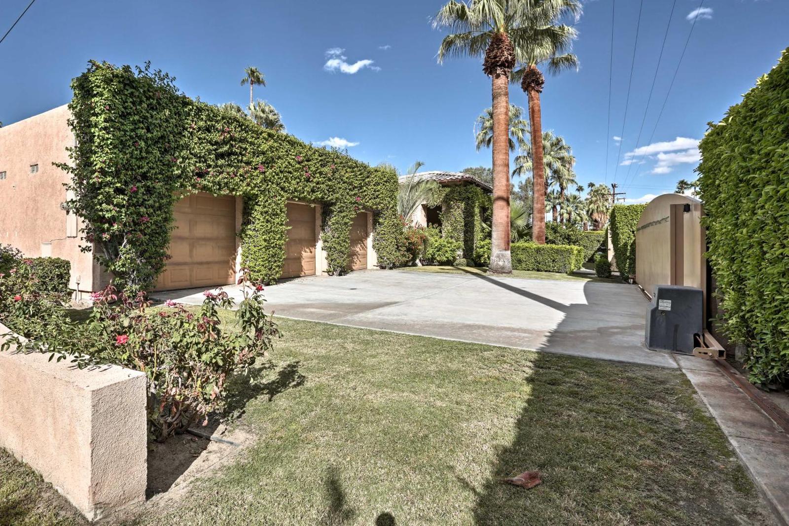 Luxurious Palm Springs Retreat - Pvt Pool and Hot Tub Main image 1